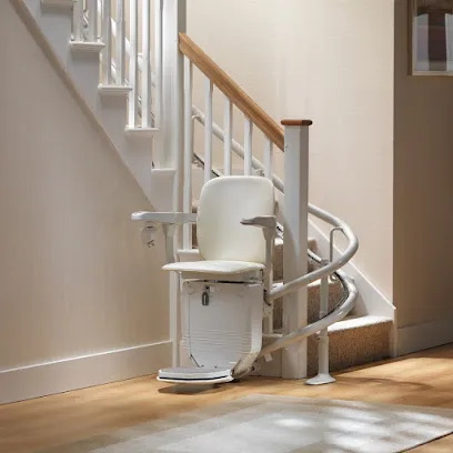 Image de Plus : Expert en Monte Escalier Toulon (& Var), Fauteuil PMR & Ascenseur de maison