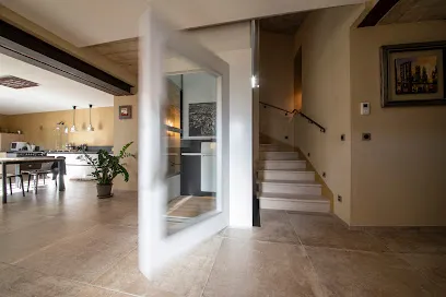 Image de PREMIER Ascenseurs - Spécialiste Etude Installation Ascenseur Privatif Élévateur PMR Fauteuil Monte-escalier